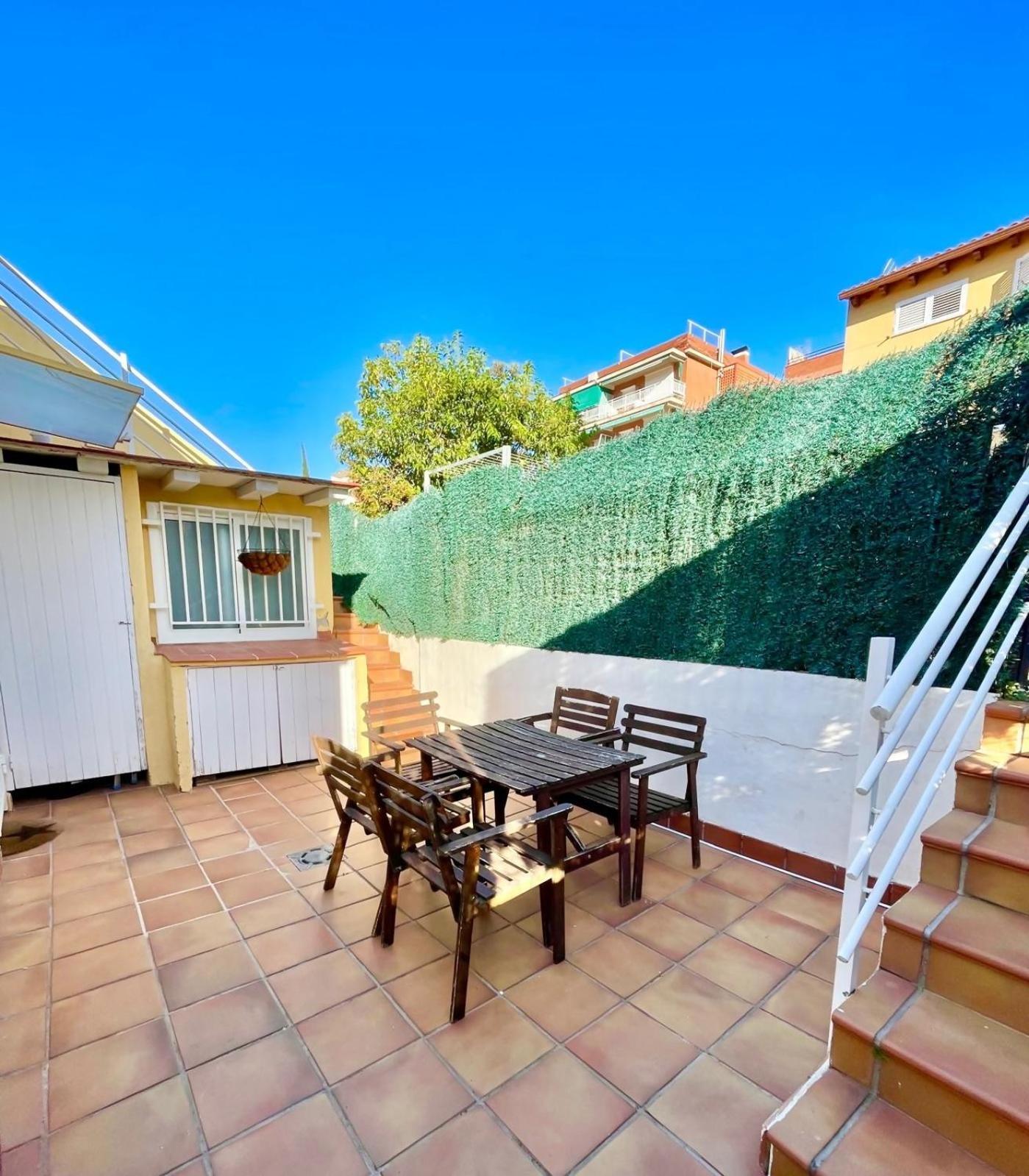 Casa Independientegardenviews2 Bedrooms Barcelona Ngoại thất bức ảnh