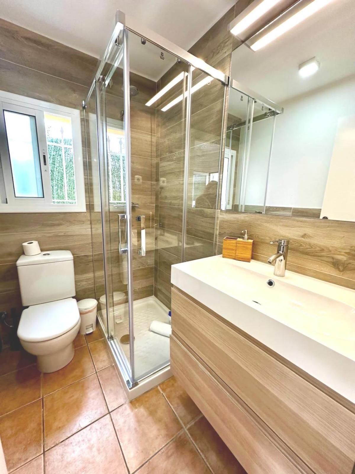Casa Independientegardenviews2 Bedrooms Barcelona Ngoại thất bức ảnh
